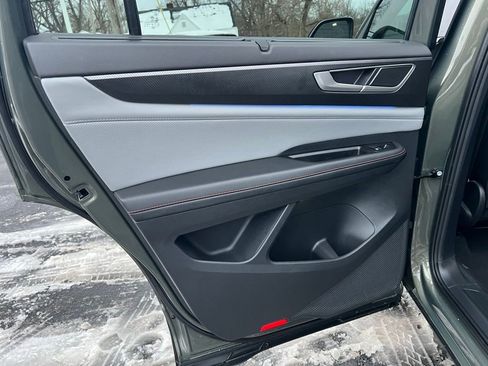 Used 2024 Volkswagen Atlas Peak Edition SE image 20