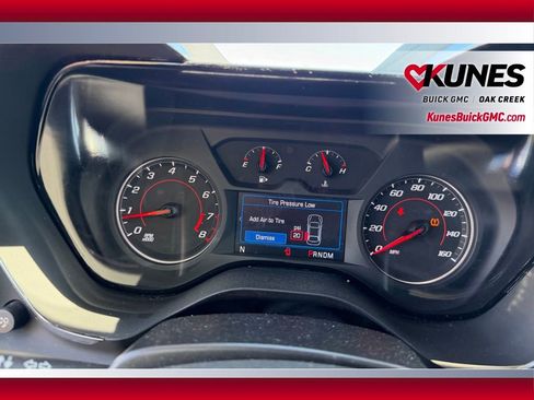 Used 2023 Chevrolet Camaro LT RWD image 15