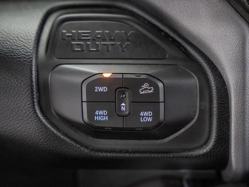 Used 2026 RAM 2500 Big Horn AWD/4WD image 34