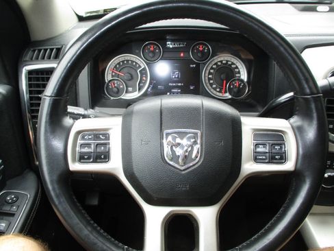 Used 2014 RAM 2500 Laramie AWD/4WD image 17