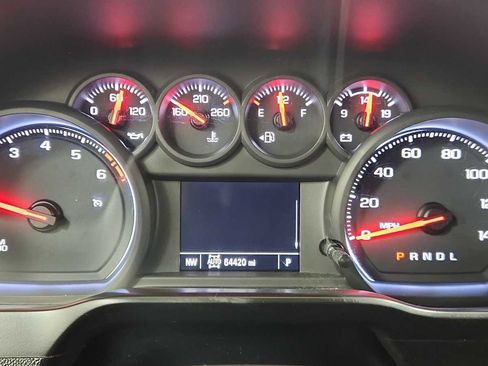 Used 2020 Chevrolet Silverado 1500 Custom w/ Custom Value Package AWD/4WD image 17