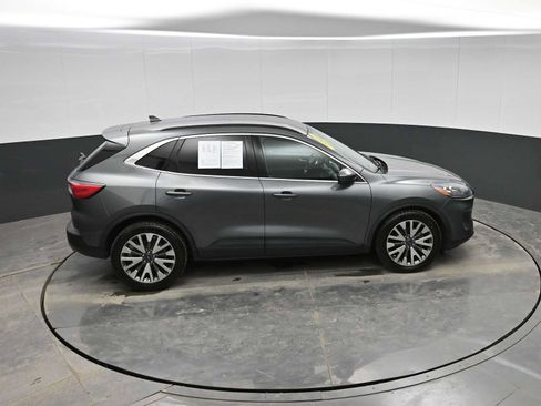 Used 2021 Ford Escape Titanium image 30