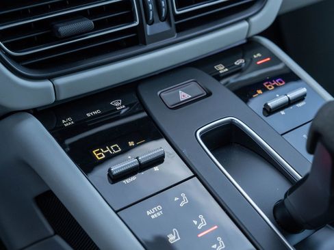 Certified 2026 Porsche Macan S image 30