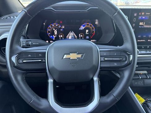 Used 2024 Chevrolet Colorado LT w/ LT Convenience Package II RWD image 16