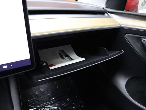 Used 2023 Tesla Model Y Long Range image 37