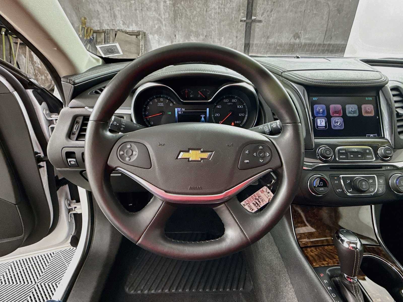 Used 2014 Chevrolet Impala LT w/ Convenience Package FWD image 8
