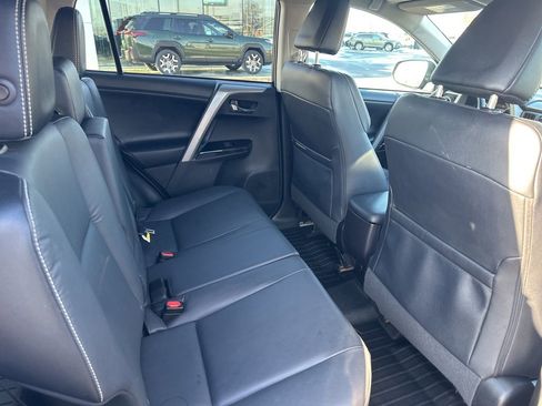 Used 2018 Toyota RAV4 Limited image 27