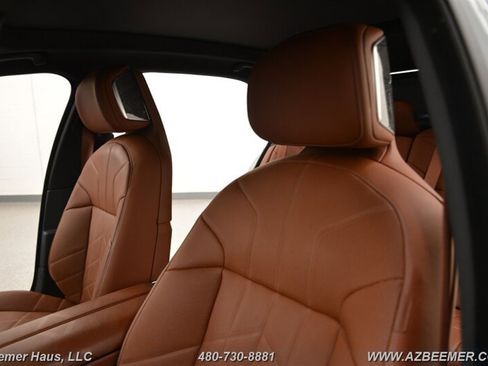 Used 2023 BMW 760i xDrive w/ Parking Assistance Package AWD/4WD image 15