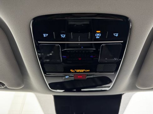 Used 2025 Hyundai Santa Fe SEL AWD/4WD image 25