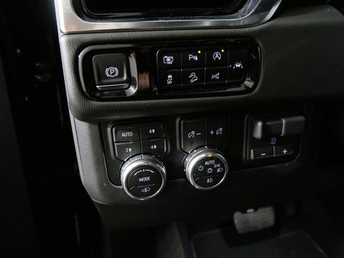 Used 2025 GMC Yukon Denali w/ Denali Reserve Package AWD/4WD image 20