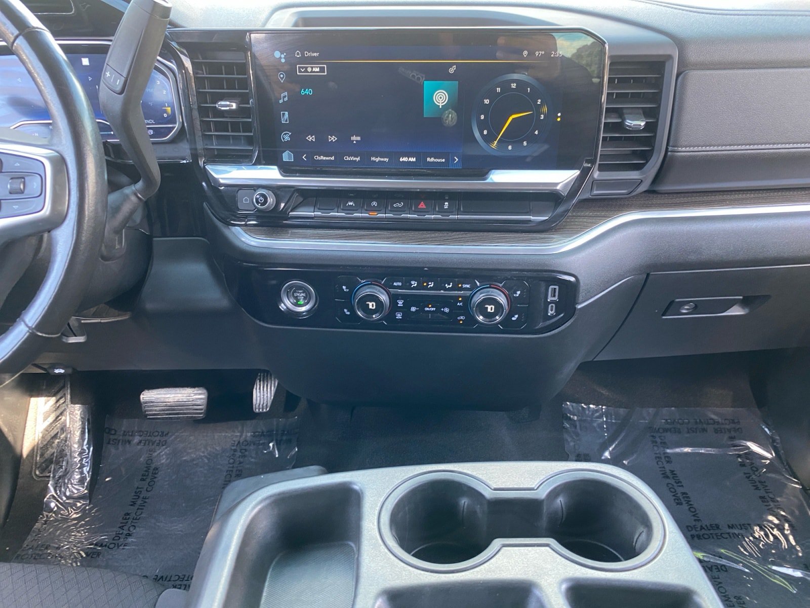 Used 2022 Chevrolet Silverado 1500 LT AWD/4WD image 11