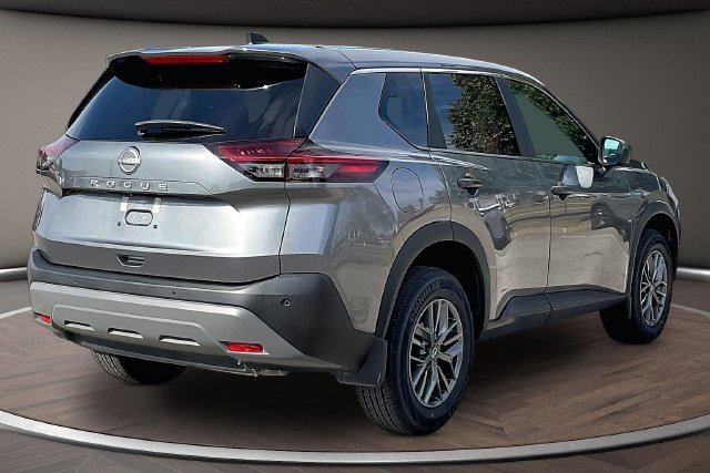 Certified 2023 Nissan Rogue S FWD image 2