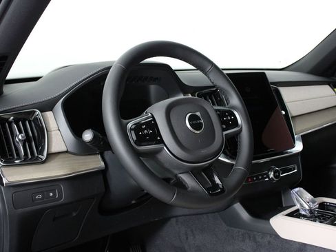 New 2026 Volvo XC90 T8 Ultra w/ Protection Package Premier AWD/4WD image 8