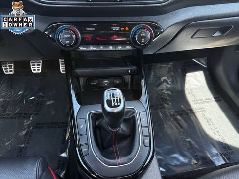 Certified 2022 Kia Forte GT FWD image 11