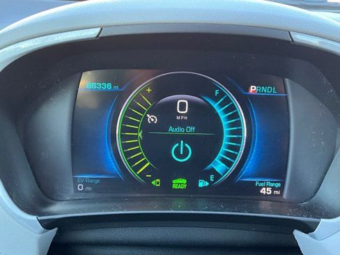 Used 2017 Chevrolet Volt LT w/ Comfort Package image 8