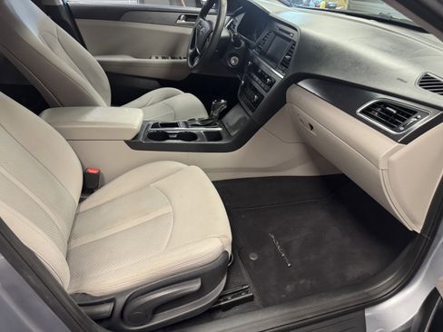 Used 2016 Hyundai Sonata Sport image 12
