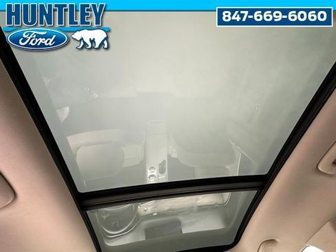 Used 2023 Genesis GV70 2.5T w/ Advanced Package image 15