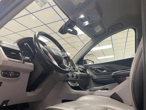 Used 2022 GMC Terrain SLT AWD/4WD image 19