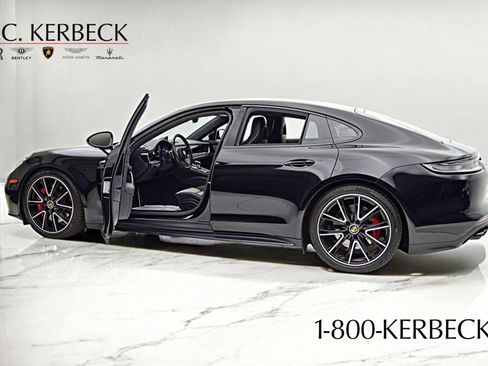 Used 2023 Porsche Panamera GTS image 6