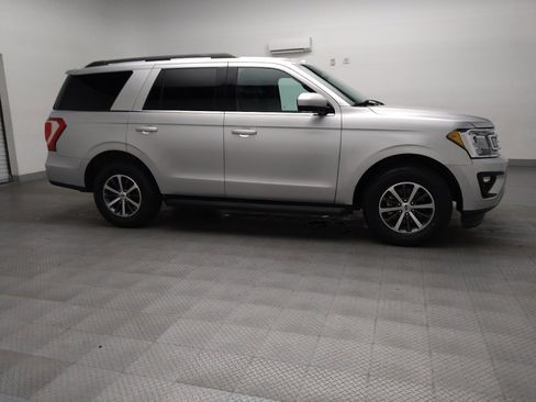 Used 2019 Ford Expedition XLT RWD image 11