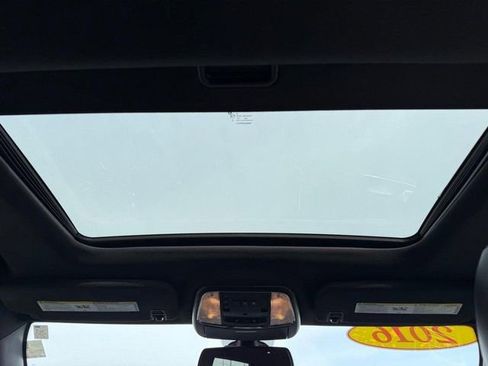 Used 2016 Jeep Grand Cherokee Limited w/ Trailer Tow Group IV image 14