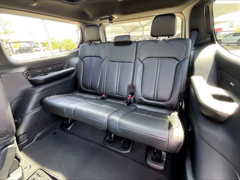 New 2026 Jeep Grand Wagoneer Limited AWD/4WD image 22
