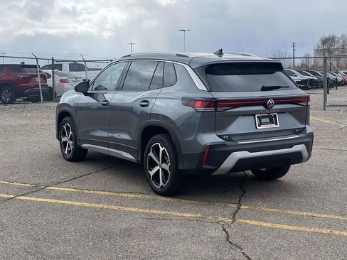 New 2026 Volkswagen Tiguan SE AWD/4WD image 3