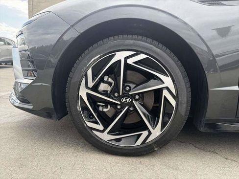 Certified 2026 Hyundai Sonata SEL AWD/4WD image 9