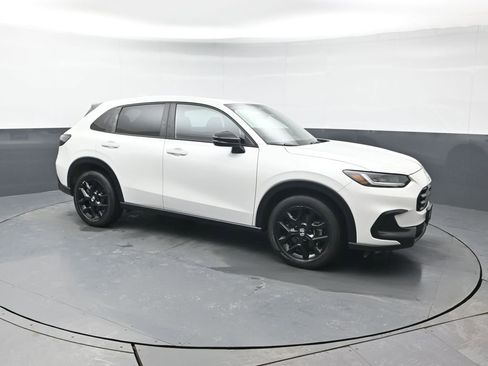 Certified 2023 Honda HR-V Sport image 10