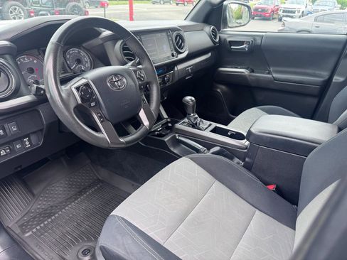 Used 2023 Toyota Tacoma TRD Sport w/ Advanced Technology Package AWD/4WD image 12