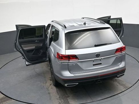 Used 2022 Volkswagen Atlas SE w/ Black Wheel Package image 36