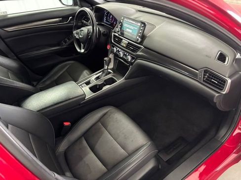 Used 2018 Honda Accord Sport image 26