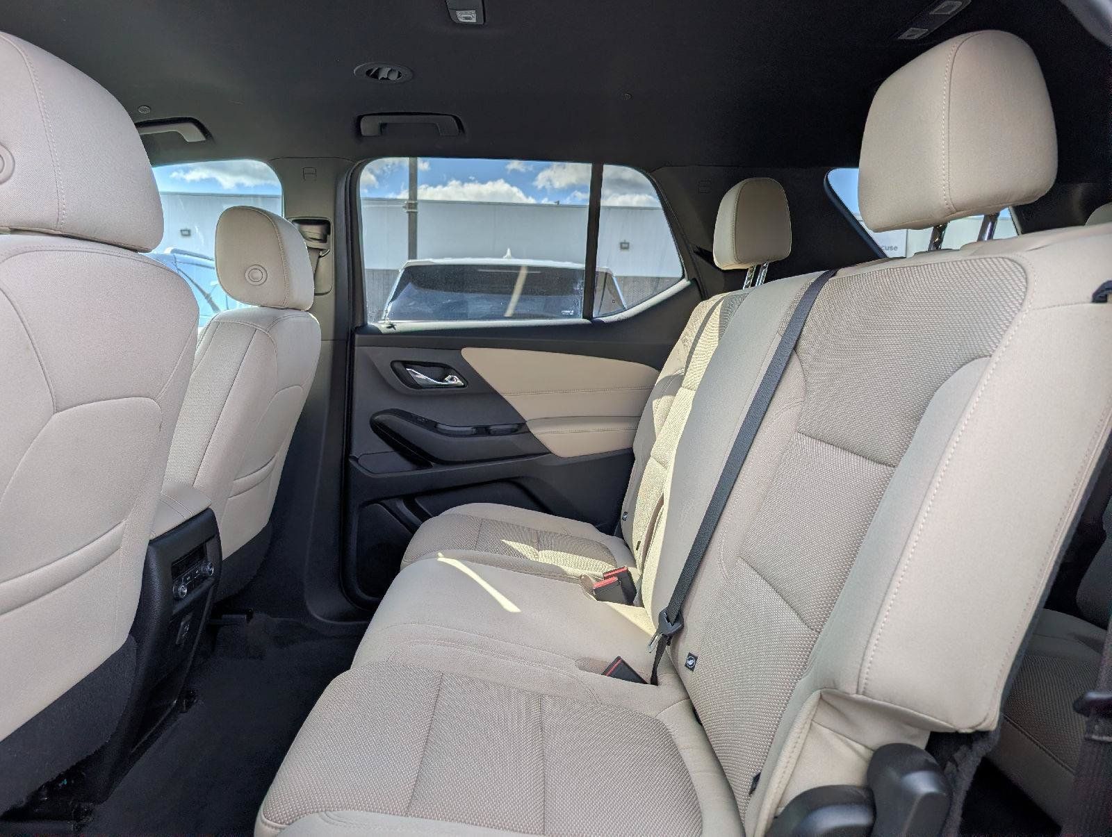 Used 2023 Chevrolet Traverse LS AWD/4WD image 13