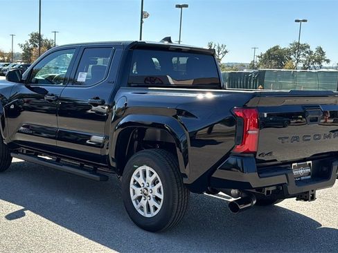New 2025 Toyota Tacoma SR5 image 6