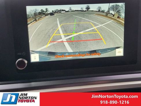 Used 2025 Toyota Tacoma TRD Sport image 19