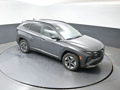Used 2025 Hyundai Tucson SEL AWD/4WD image 16