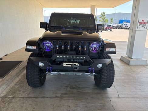 Used 2022 Jeep Gladiator Mojave w/ Cold Weather Group AWD/4WD image 2