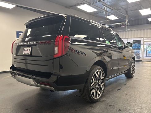 New 2026 Ford Expedition Platinum image 12