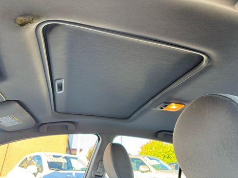 Used 2012 Nissan Sentra 2.0 SR w/ Special Edition Pkg image 26