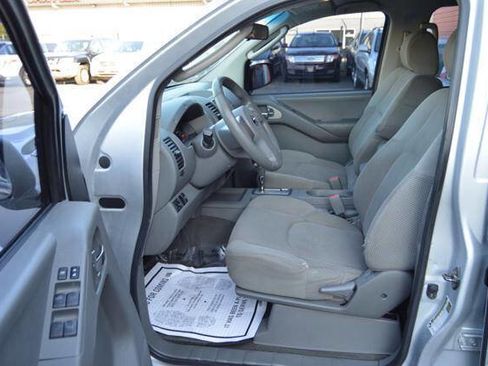 Used 2008 Nissan Frontier SE w/ SE Value Truck Pkg image 24