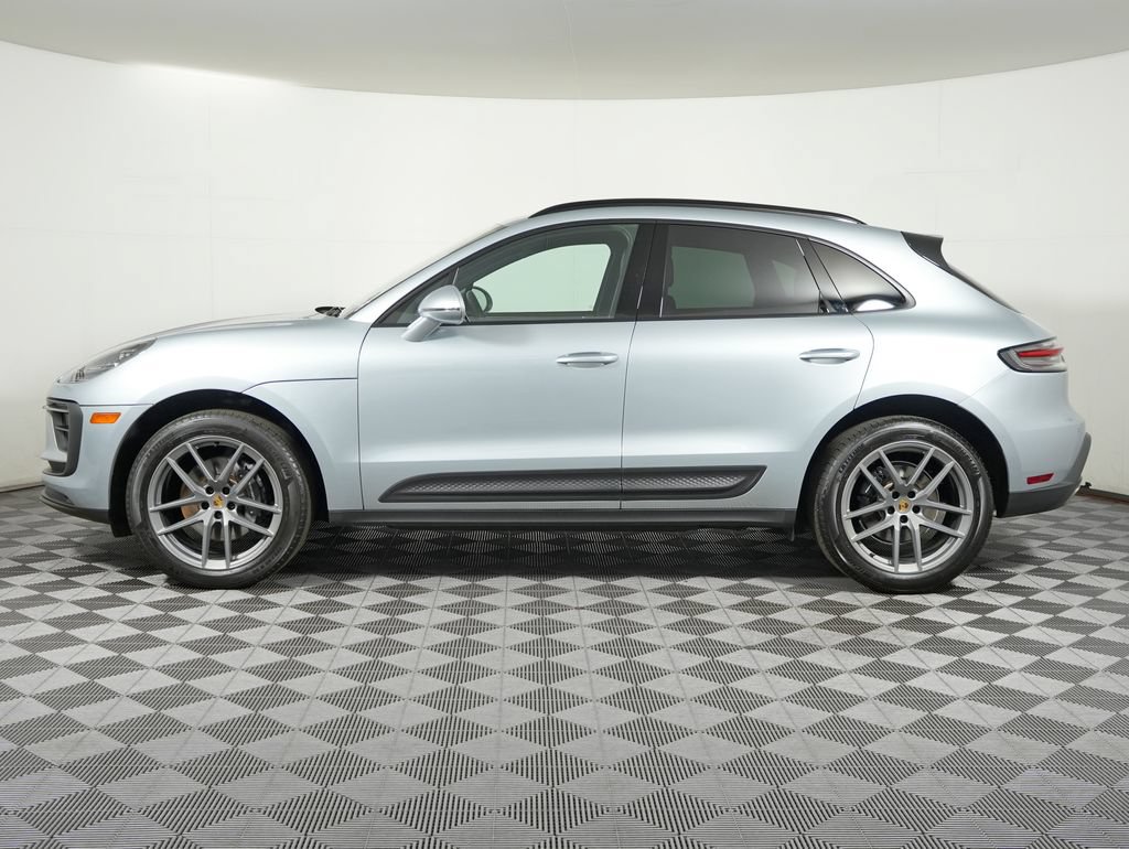 Certified 2023 Porsche Macan Turbo AWD/4WD image 2