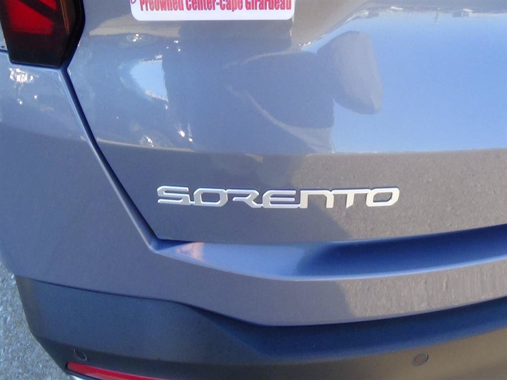 Used 2024 Kia Sorento S FWD image 8