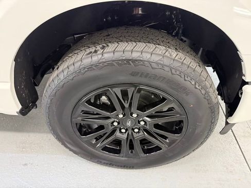 New 2025 Ford F150 Platinum w/ Equipment Group 702A High image 5