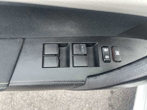 Used 2016 Toyota Corolla LE image 15