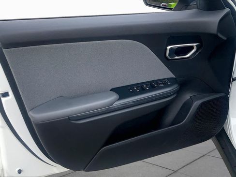 Used 2025 Kia K4 EX FWD image 20