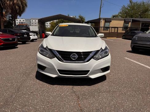 Used 2016 Nissan Altima 2.5 S w/ Power Driver Seat Package FWD image 2