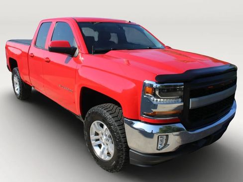 Used 2017 Chevrolet Silverado 1500 LT w/ All Star Edition AWD/4WD image 13