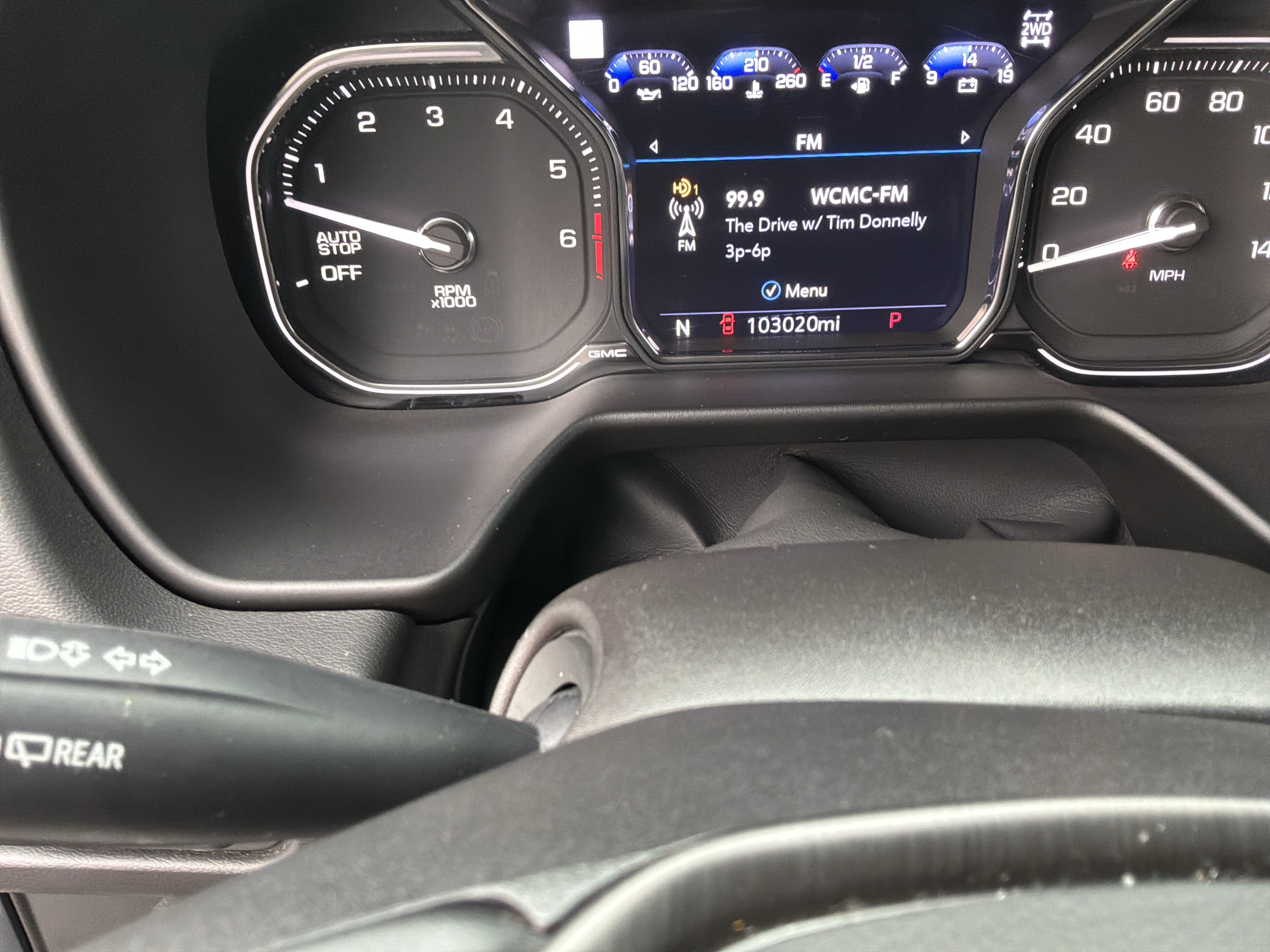 Used 2021 GMC Yukon AT4 w/ AT4 Premium Package AWD/4WD image 22