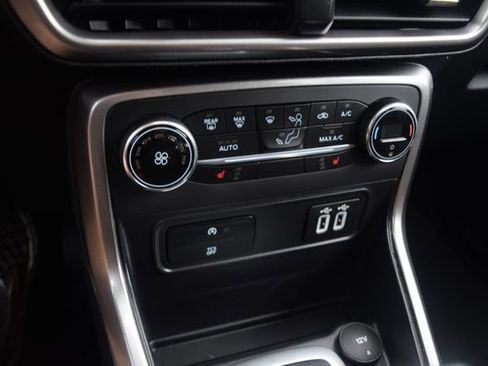 Used 2020 Ford EcoSport SE w/ SE Convenience Package FWD image 11