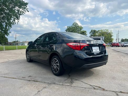 Used 2017 Toyota Corolla LE FWD image 5